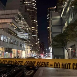 new yorkta silahli saldiri dort olu bir yarali rKtsJcya