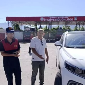 osmaniyede elektrikli otomobilin bagajinda mahsur kalan 5 kedi yavrusu kurtarildi vYWQpfLx