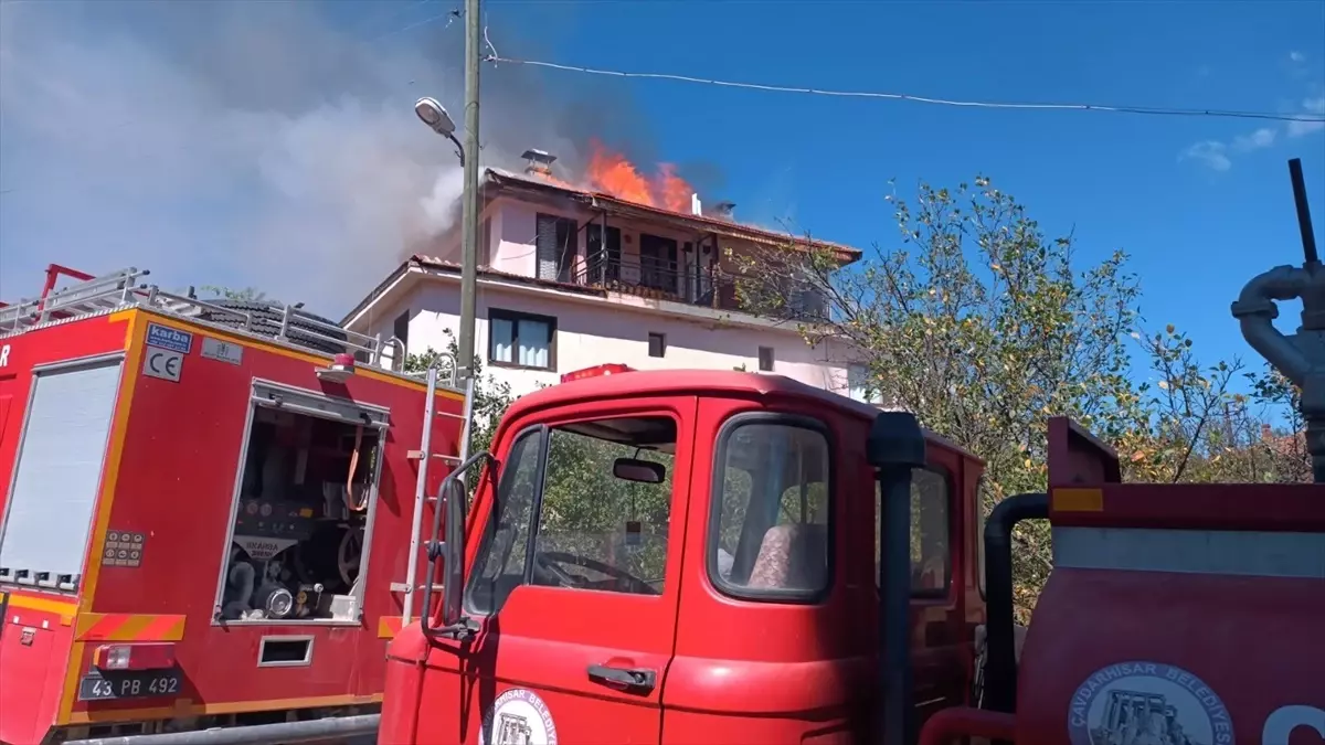 cavdarhisarda teras katinda yangin KgjU5tQJ