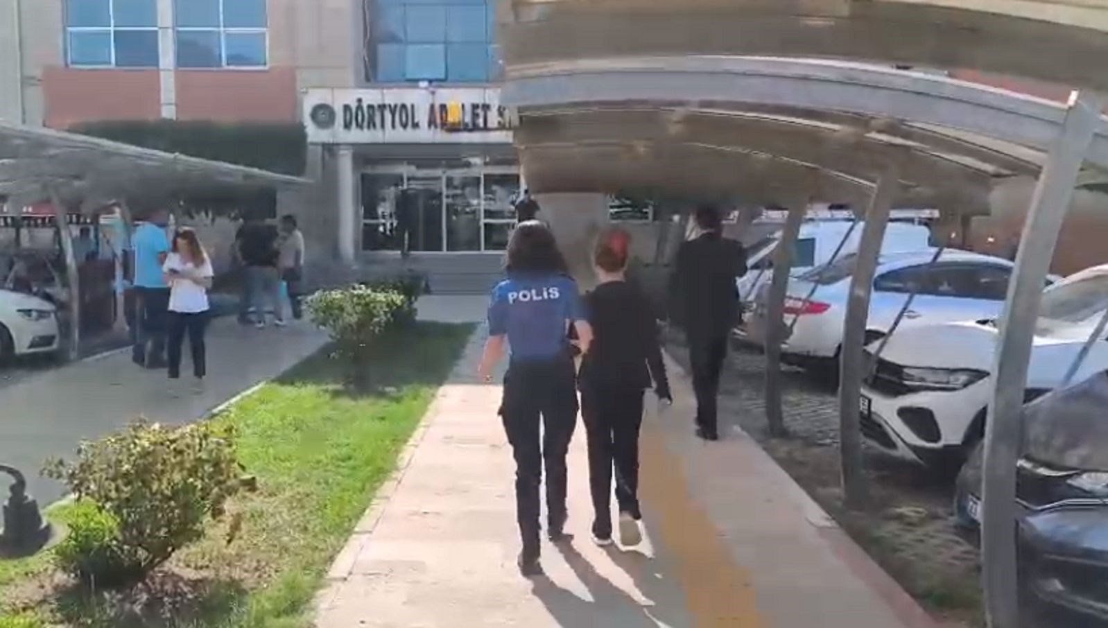 hatayda hapis cezasi ile aranan 2 kisi yakalandi bO9rw72z