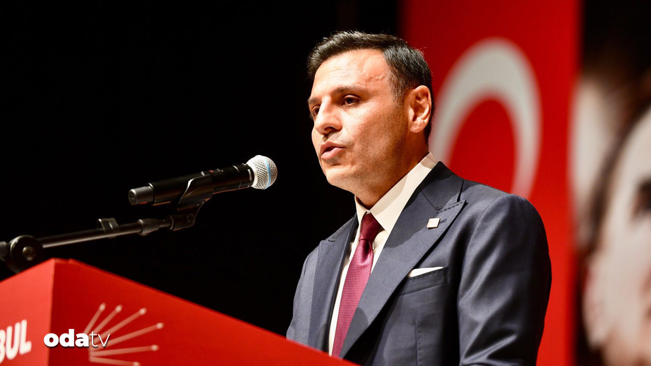 ozgur celik mazbatasini aliyor FthvZOAK