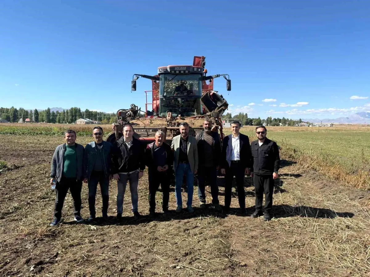 ak parti agri il baskani ilhami yildiz ureten kazanacak turkiye buyuyecek jYIwHfUM.jpg