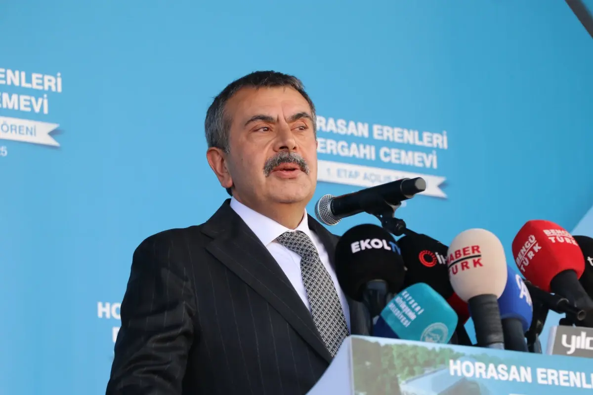 bakan tekin bahceli milli birlik ve beraberligimizin bir sigortasi dPE4e6UO