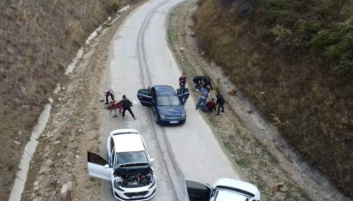 sinopta film sahnelerini aratmayan operasyon fIRLjPxV.jpg