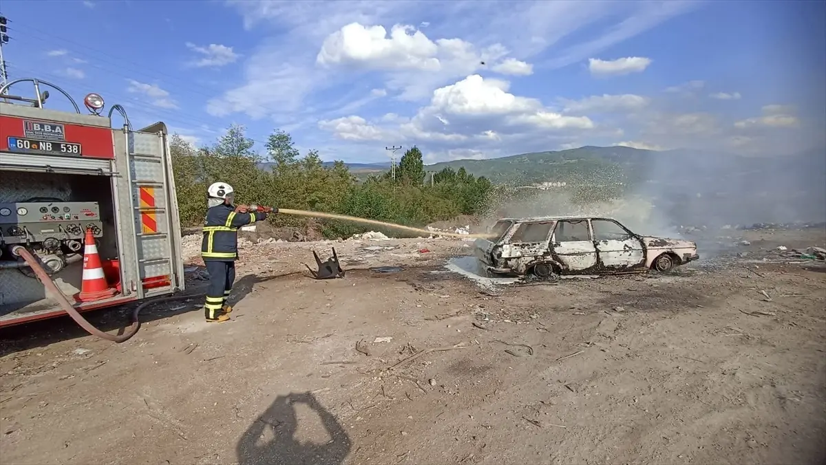 tokat niksarda bir otomobilde yangin cikti btIkJpvw