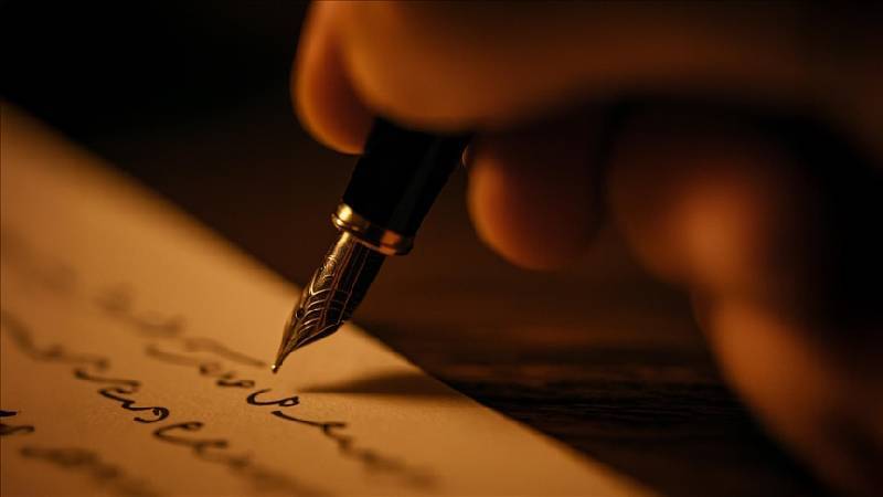 uluslararasi arap romani odulu sahibi filistinli yazar basim hendekci 21 yil esaretin ardindan ozgurlugune kavustu vXteqxyL.jpg