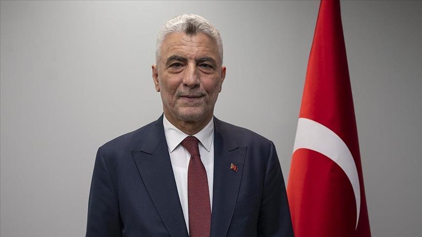 bakan bolat e ihracatta da firmalara destek oluyoruz CRnmNRWw.jpg