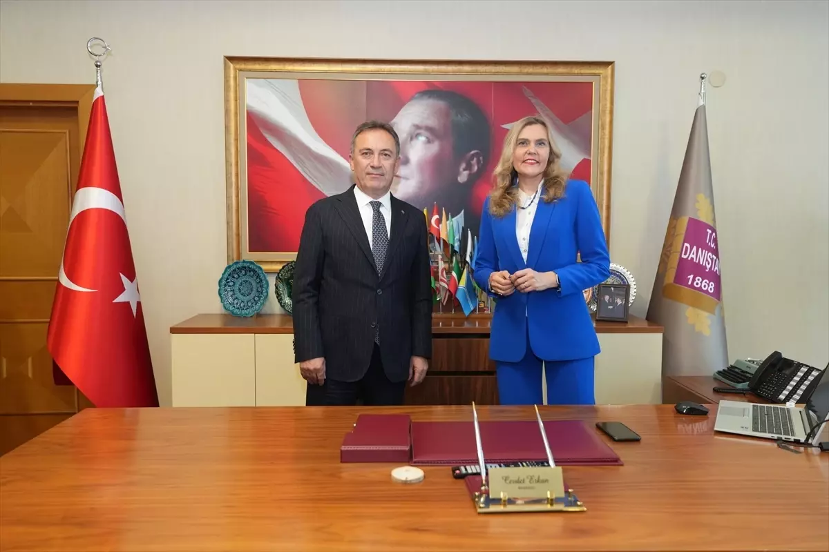 Danıştay ve AİHM Eski Yargıcından İşbirliği