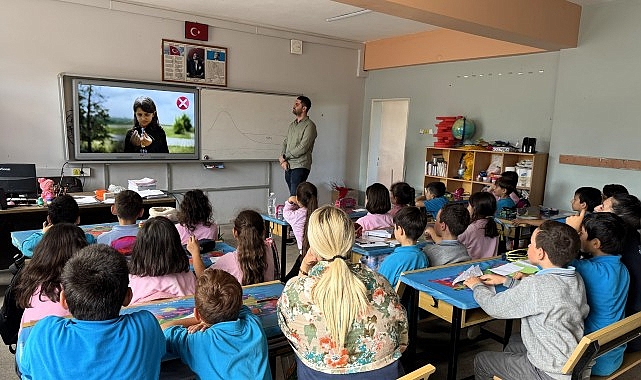 kocaelide atiklar sanata donustu C3E93zBH.jpg