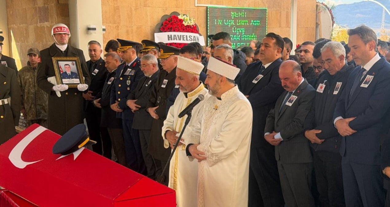 Şehit Astsubay Üstçavuş Burak İbbiği son yolculuğuna uğurlandı