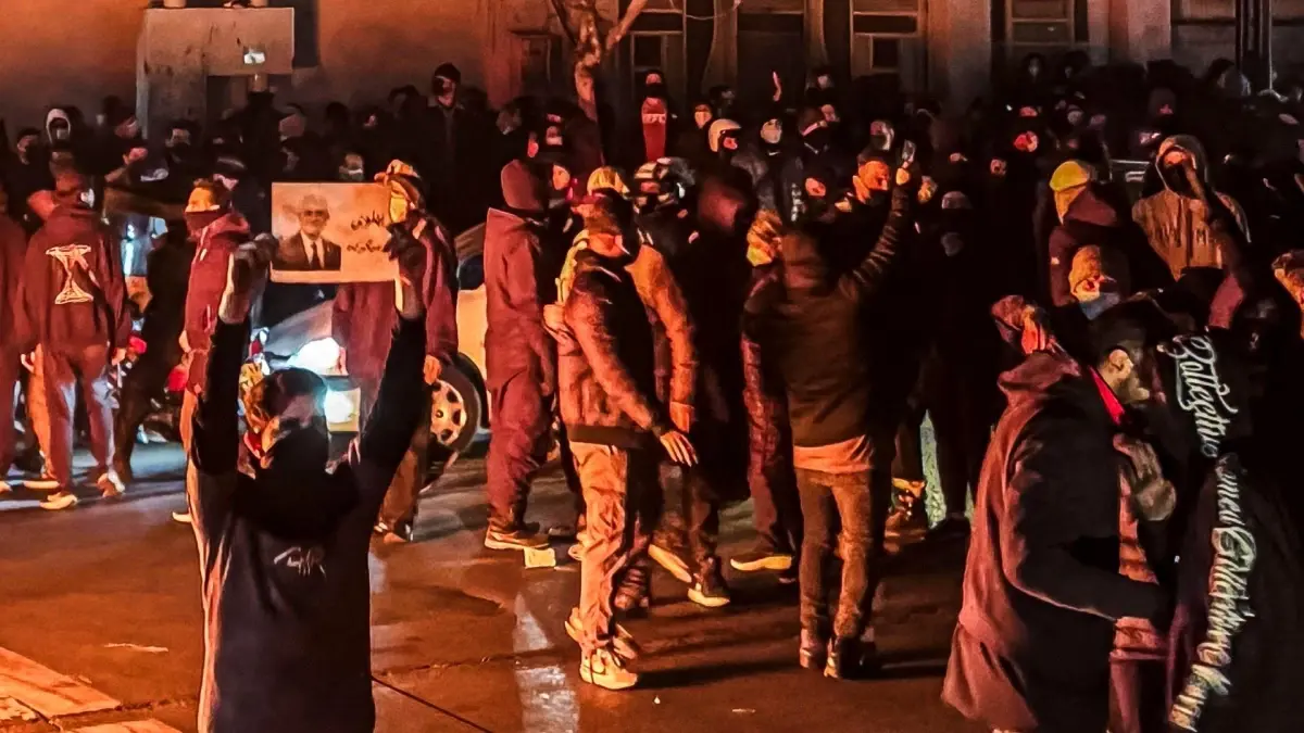 İran’da Protestolar Zirveye Ulaştı