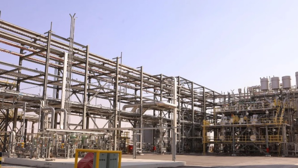 suudi-petrol-devinin-ceosu-her-hafta-100-milyon-varil-kayip-yasaniyor-xSKlEiee